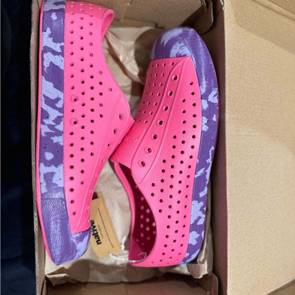 Native Kids Sneakers in Pink and Purple